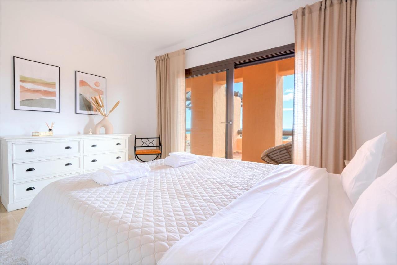 9 Penthouse With Amazing Sea Views, Close To Golf Manilva Duquesa Eksteriør bilde
